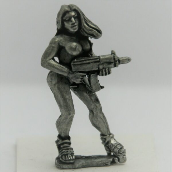 Guns & Girls - Louisa